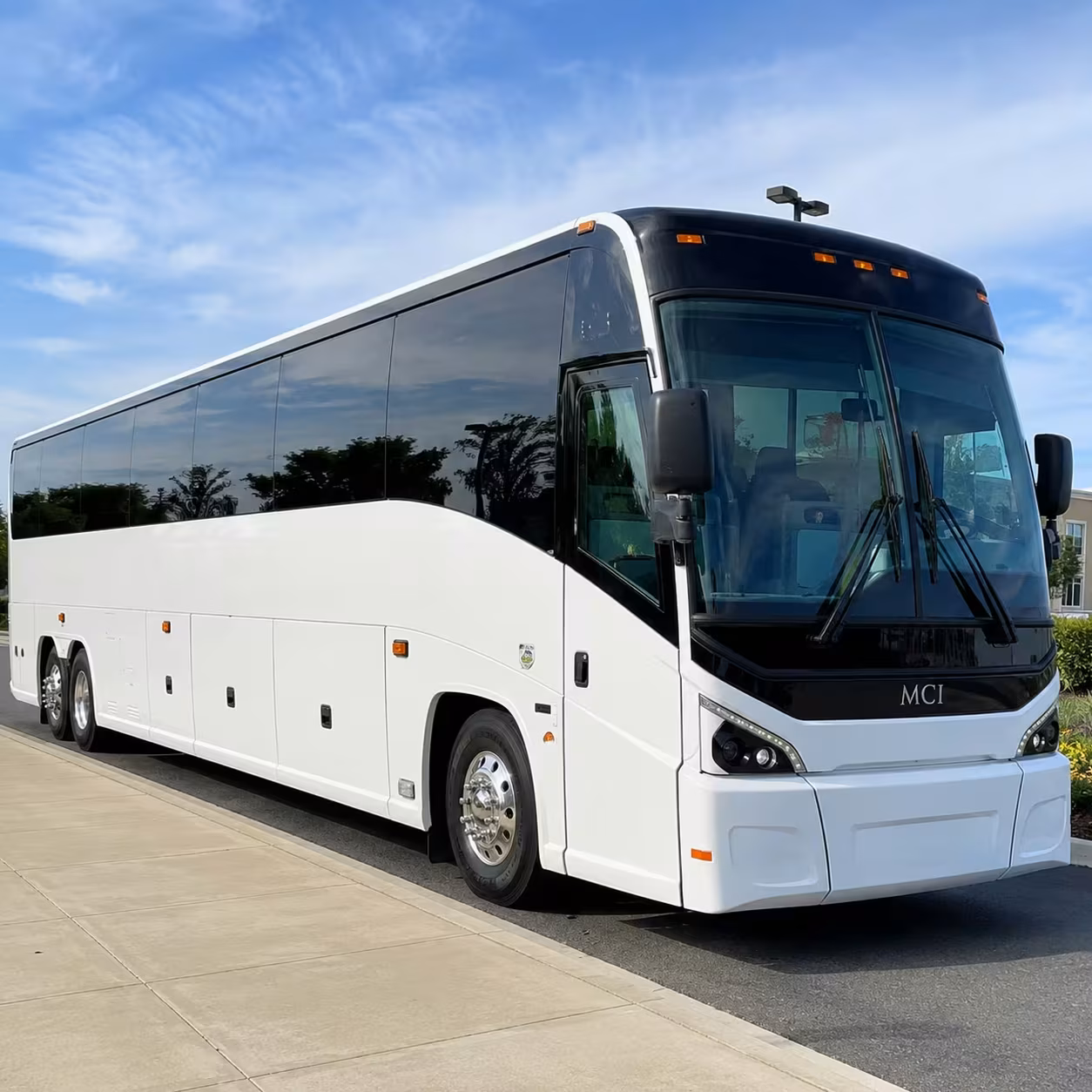 hawthorne charter bus rentals for beach and nature field trips