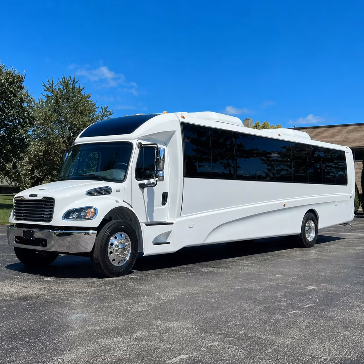hawthorne minibus rentals that replace airport rideshares