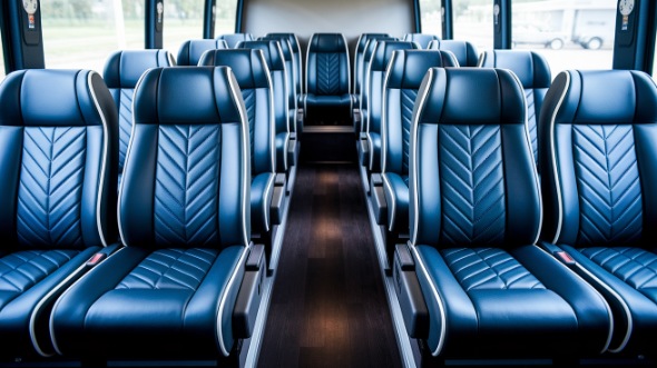 hawthorne 25 passenger minibus rental