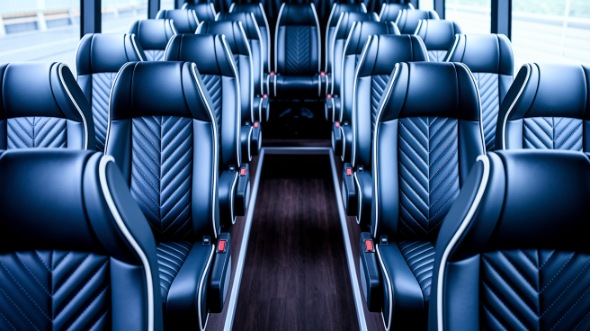 hawthorne 28 passenger minibus rental